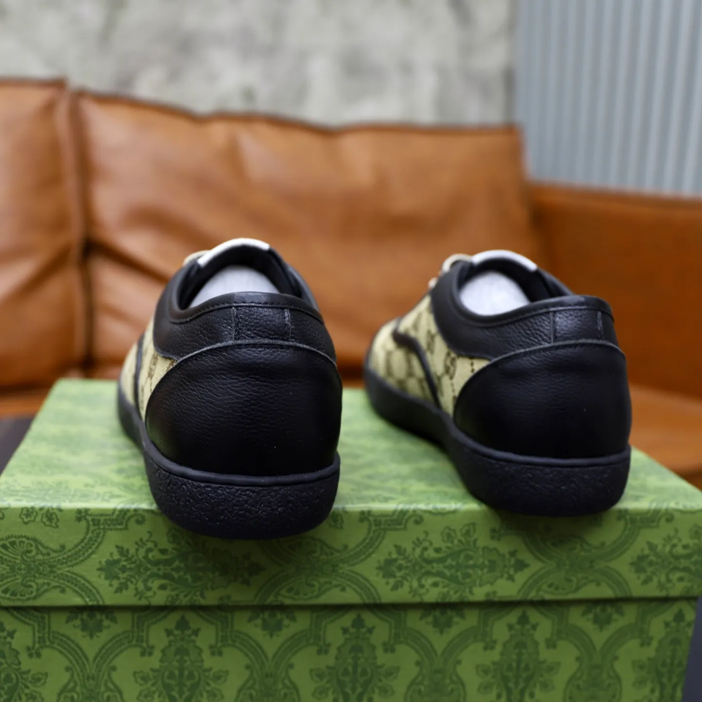Men's shoes: 400💰🙅‍♂️🙅‍♂️🙅‍♂️ Brand: GUCCI Standard code: 38-44 Grade: Same as the official website Material: Original leather splicing Comfortable sheepskin lining Lightweight wear-resistant outsole Style category: Men's fashionable casual shoes Running sneakers Distinguished luxury brand elements Top luxury Color: Actual picture color